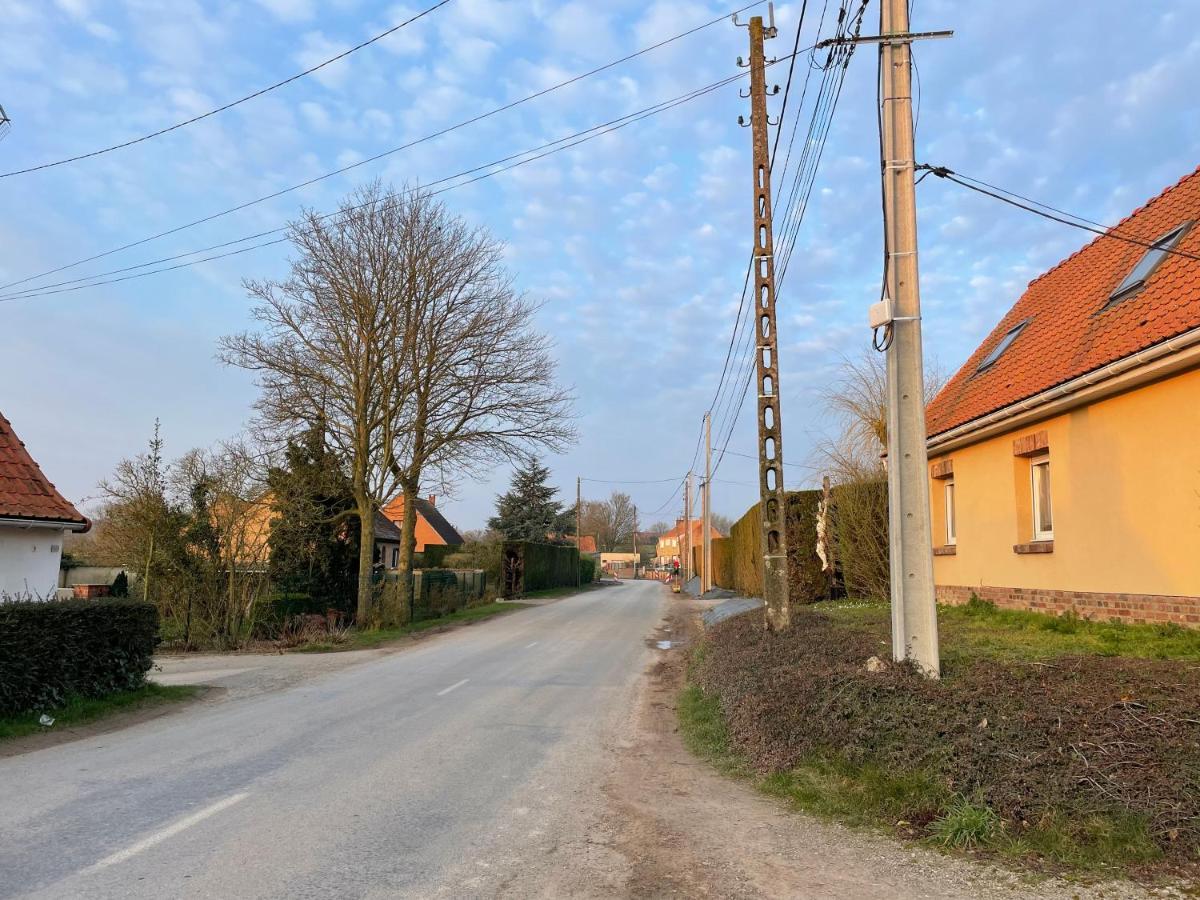 Gîte à la campagne mais proche de tout Moringhem Exterior foto